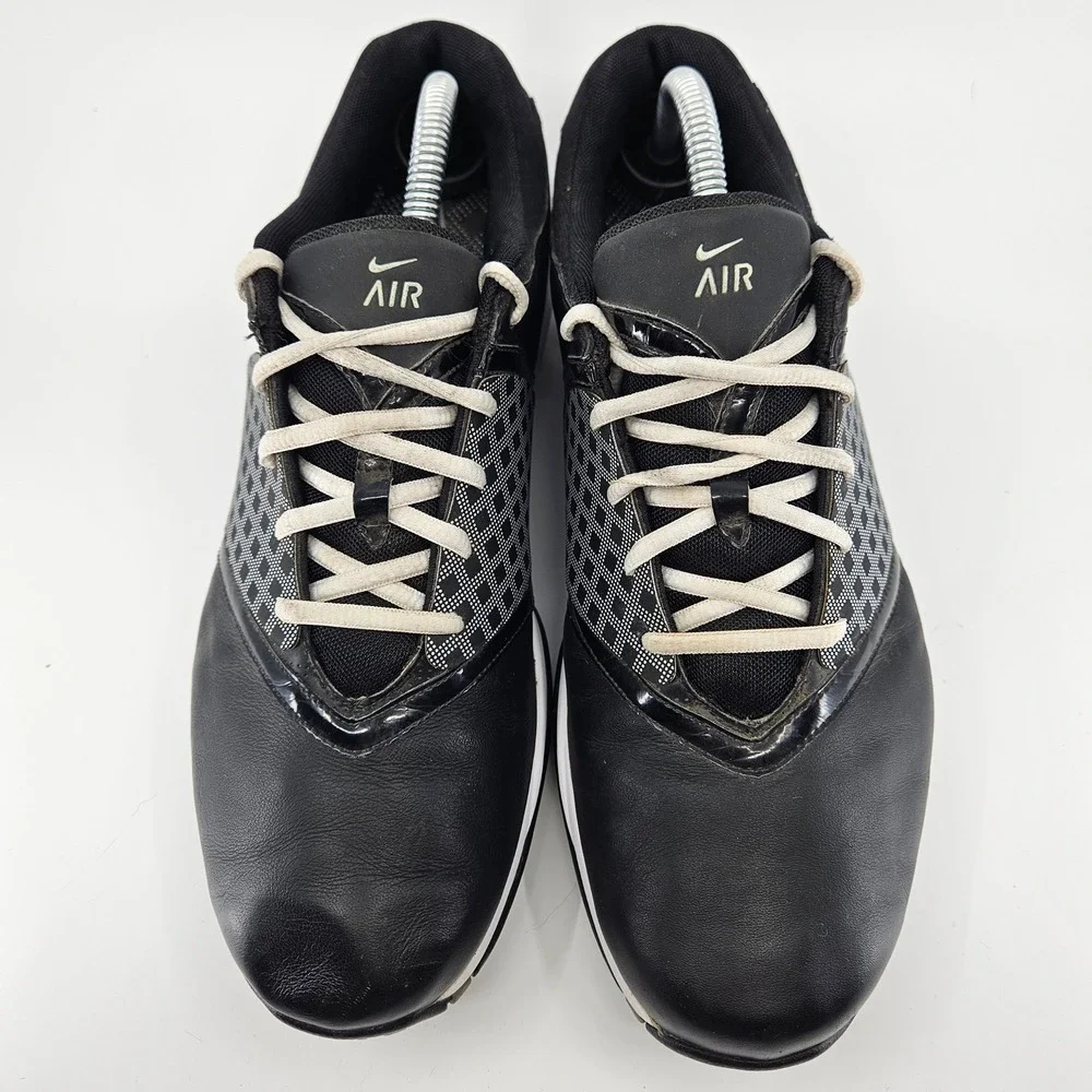 Nike tee off